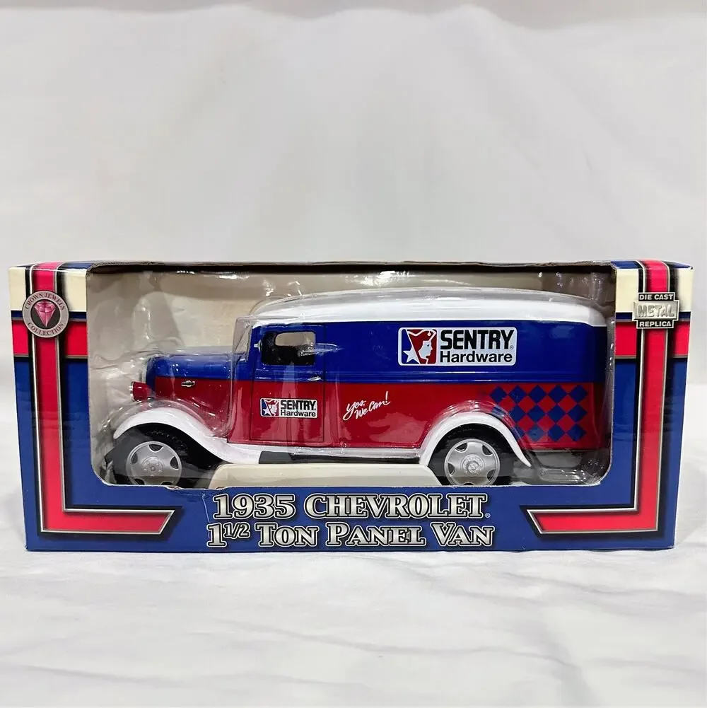 1935 Chevrolet 1-1/2 Ton Panel Van-Sentry Hardware-1:24 Diecast Crown-Ertl-New